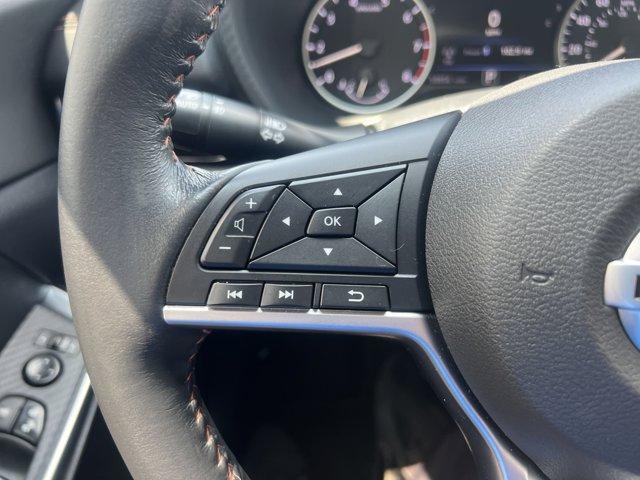 Photo of 2022 White Nissan Sentra