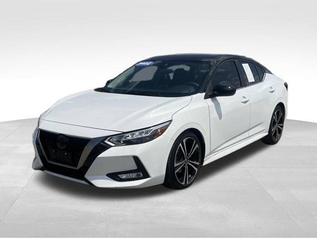 Photo of 2022 White Nissan Sentra