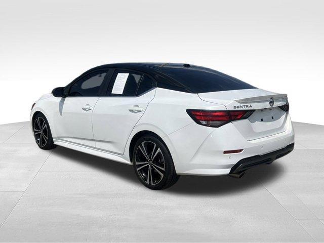 Photo of 2022 White Nissan Sentra