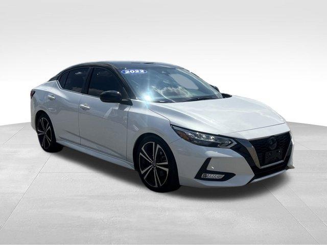 Photo of 2022 White Nissan Sentra