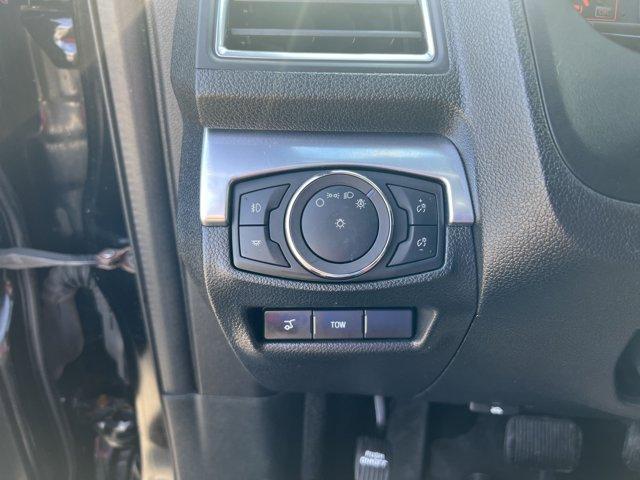 Photo of 2018 Black Ford Explorer