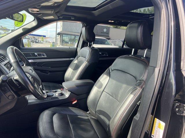 Photo of 2018 Black Ford Explorer