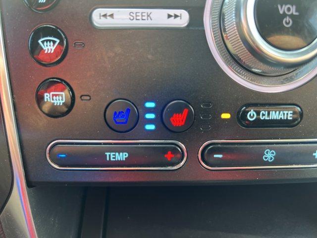 Photo of 2018 Black Ford Explorer