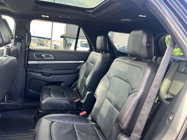 Photo of 2018 Black Ford Explorer