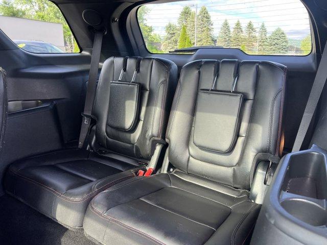 Photo of 2018 Black Ford Explorer