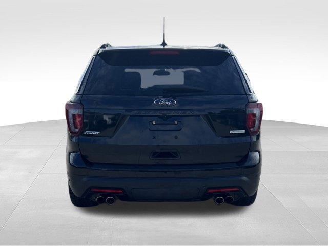 Photo of 2018 Black Ford Explorer