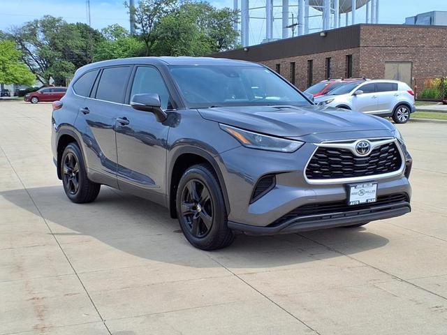 Photo of 2021 Magnetic Gray Metallic Toyota Highlander