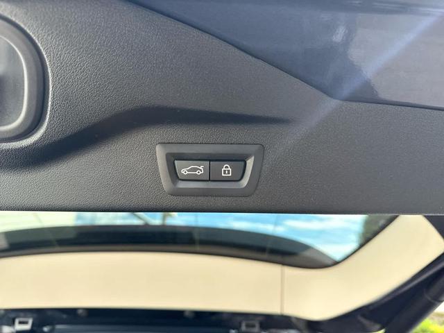 Photo of 2022 Arctic Grey Metallic BMW X7