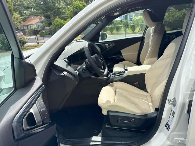 Photo of 2026 Mineral White Metallic BMW X3