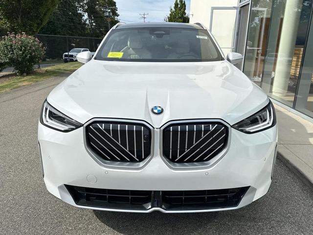 Photo of 2026 Mineral White Metallic BMW X3