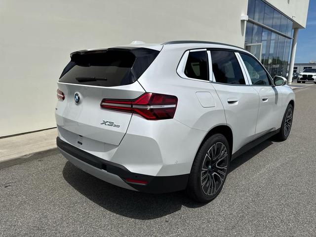 Photo of 2025 Mineral White Metallic BMW X3