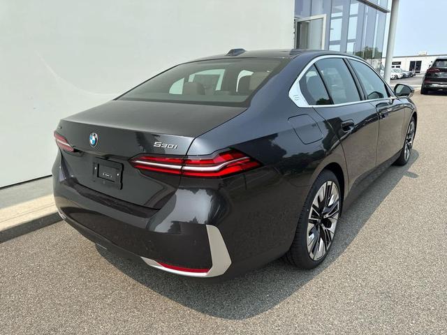 Photo of 2026 Dark Graphite Metallic BMW 530