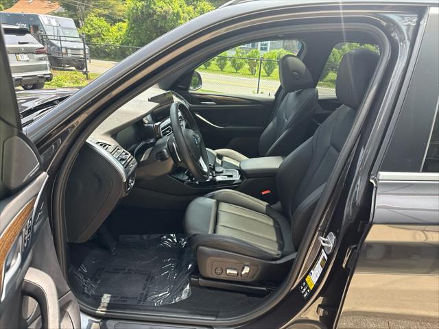 Photo of 2023 Dark Graphite Metallic BMW X3