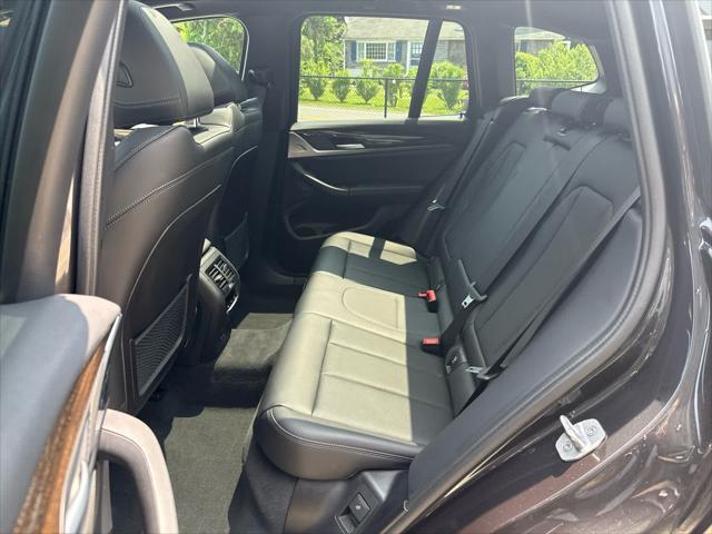 Photo of 2023 Dark Graphite Metallic BMW X3