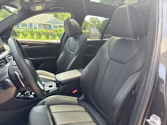 Photo of 2023 Dark Graphite Metallic BMW X3