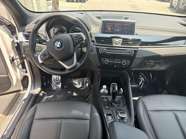 Photo of 2022 Alpine White BMW X1