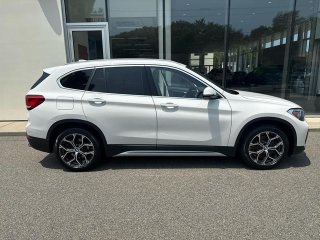 Photo of 2022 Alpine White BMW X1