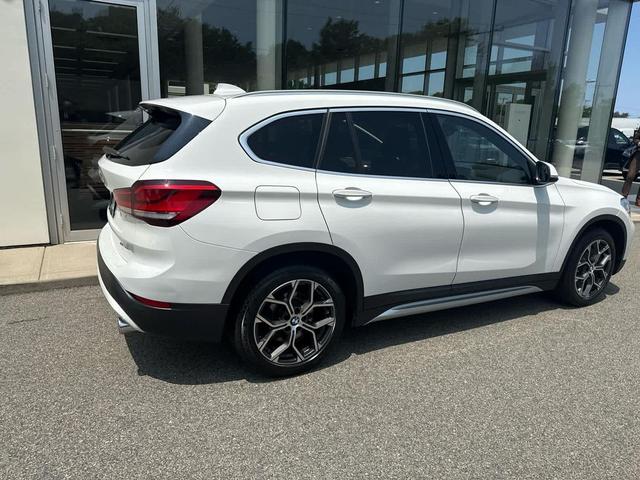 Photo of 2022 Alpine White BMW X1