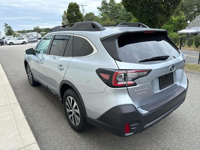 Photo of 2022 Ice Silver Metallic Subaru Outback