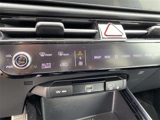 Photo of 2023 Aurora Black Pearl Kia Niro