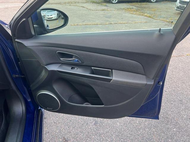 Photo of 2013 Blue Chevrolet Cruze