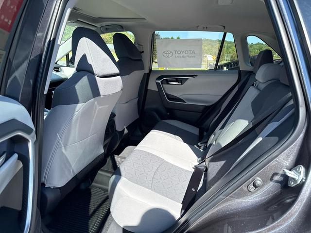 Photo of 2025 Magnetic Gray Metallic Toyota RAV4