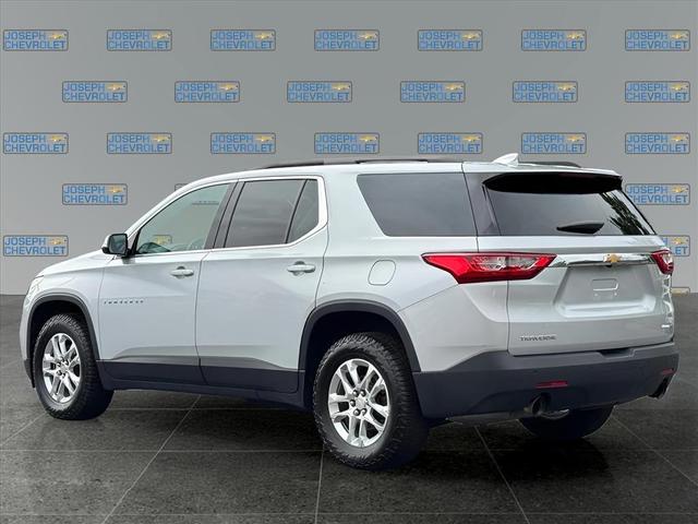 Photo of 2019 Silver Ice Metallic Chevrolet Traverse