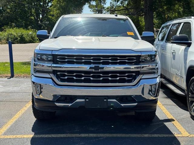 Photo of 2018 Black Chevrolet Silverado 1500