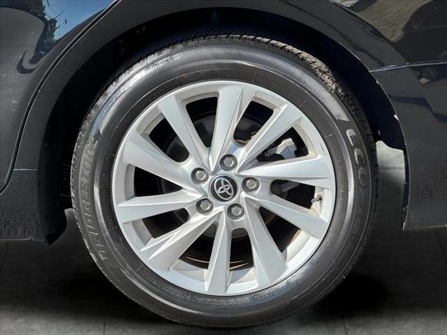 Photo of 2021 Midnight Black Metallic Toyota Camry