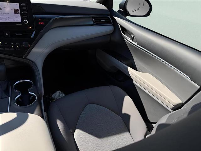 Photo of 2021 Midnight Black Metallic Toyota Camry