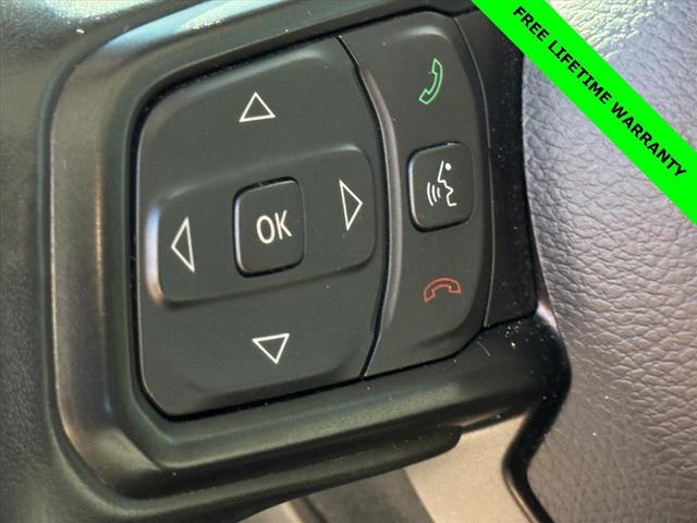 Photo of 2021 Bright White Clearcoat Jeep Gladiator