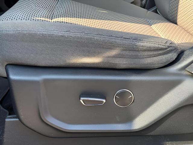 Photo of 2016 Bronze Ford F-150