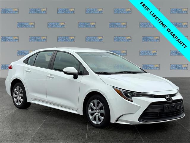 Photo of 2023 Ice Cap Toyota Corolla