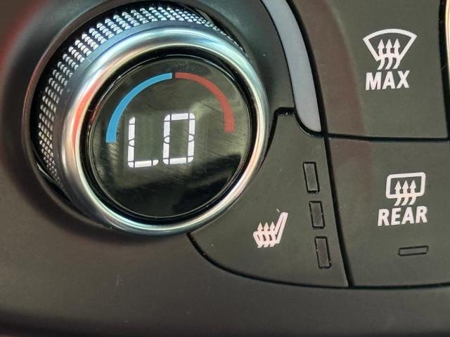 Photo of 2023 Summit White Chevrolet Traverse