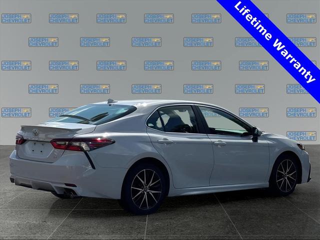 Photo of 2023 Ice Toyota Camry