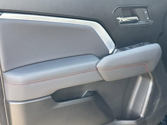 Photo of 2024 Black Chevrolet Colorado