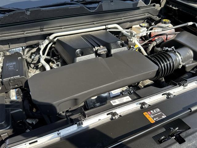Photo of 2024 Black Chevrolet Colorado