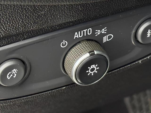 Photo of 2019 Pacific Blue Metallic Chevrolet Equinox