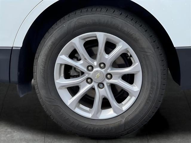 Photo of 2020 Summit White Chevrolet Equinox