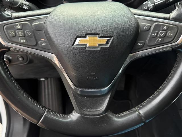Photo of 2020 Summit White Chevrolet Equinox