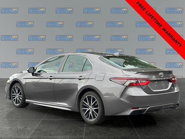 Photo of 2023 Predawn Gray Mica Toyota Camry