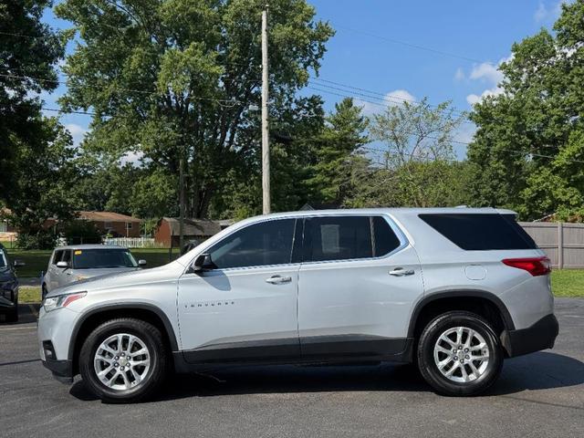 Photo of 2019 Silver Ice Metallic Chevrolet Traverse