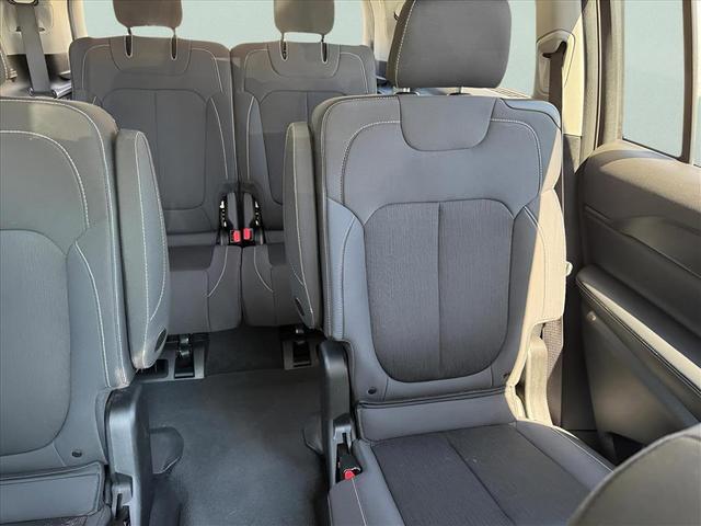 Photo of 2023 Bright White Clearcoat Jeep Grand Cherokee L