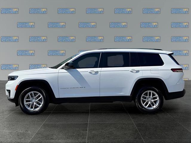 Photo of 2023 Bright White Clearcoat Jeep Grand Cherokee L