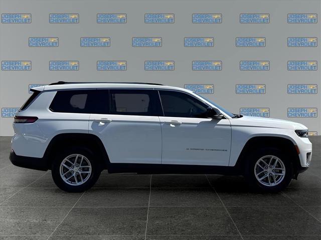 Photo of 2023 Bright White Clearcoat Jeep Grand Cherokee L