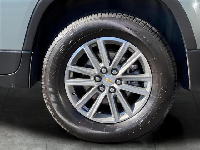 Photo of 2023 Silver Sage Chevrolet Traverse