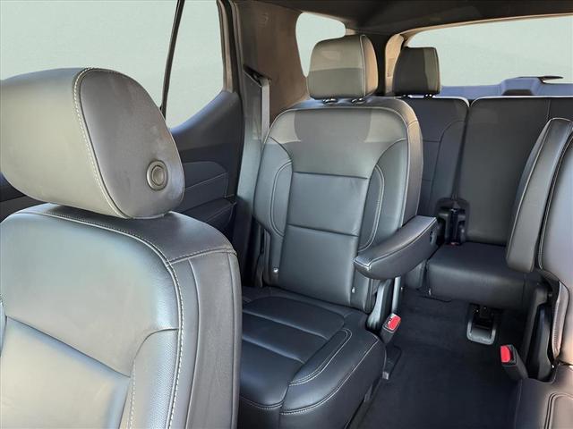 Photo of 2023 Silver Sage Chevrolet Traverse