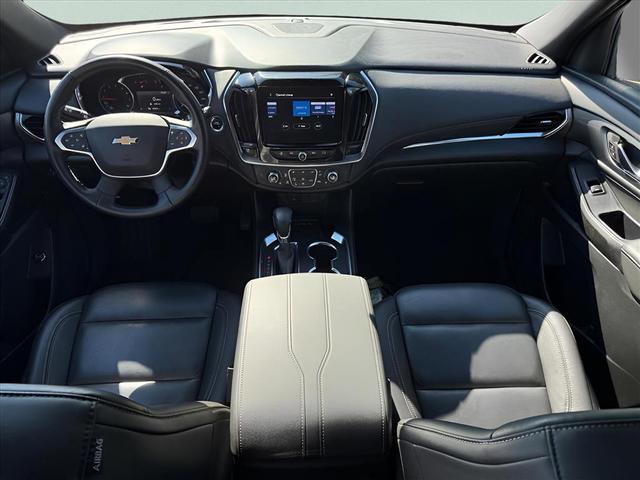 Photo of 2023 Silver Sage Chevrolet Traverse
