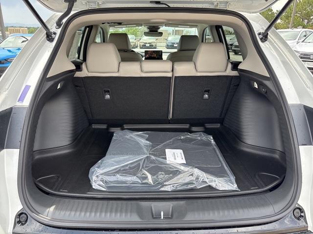Photo of 2026 Platinum White Pearl Honda HR-V
