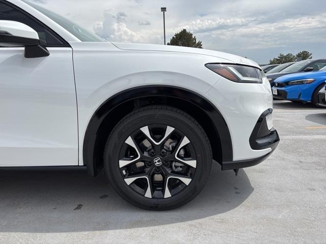 Photo of 2026 Platinum White Pearl Honda HR-V